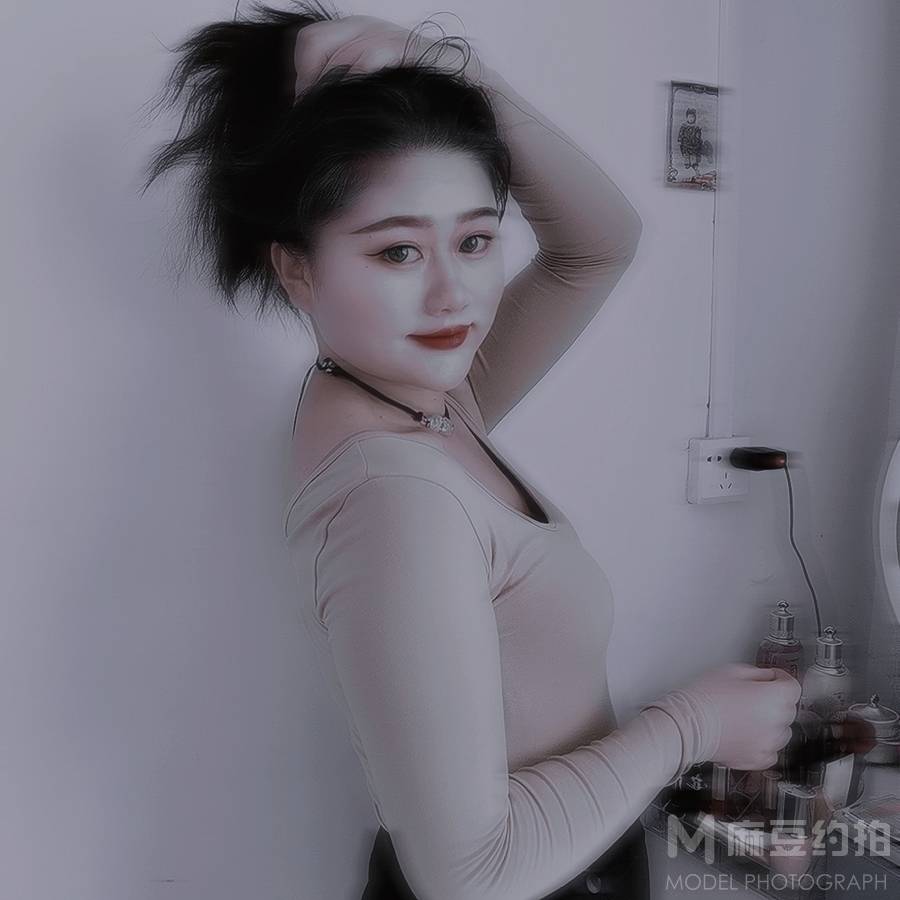清新模特