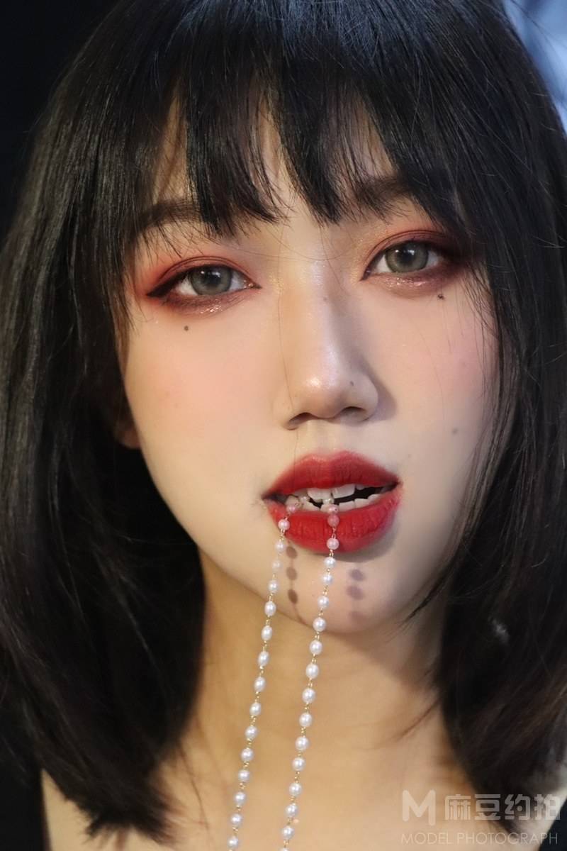妆容模特