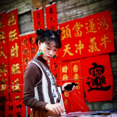 情绪模特