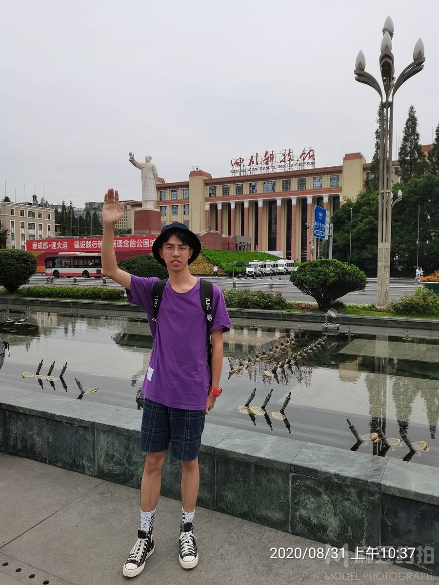 校园模特