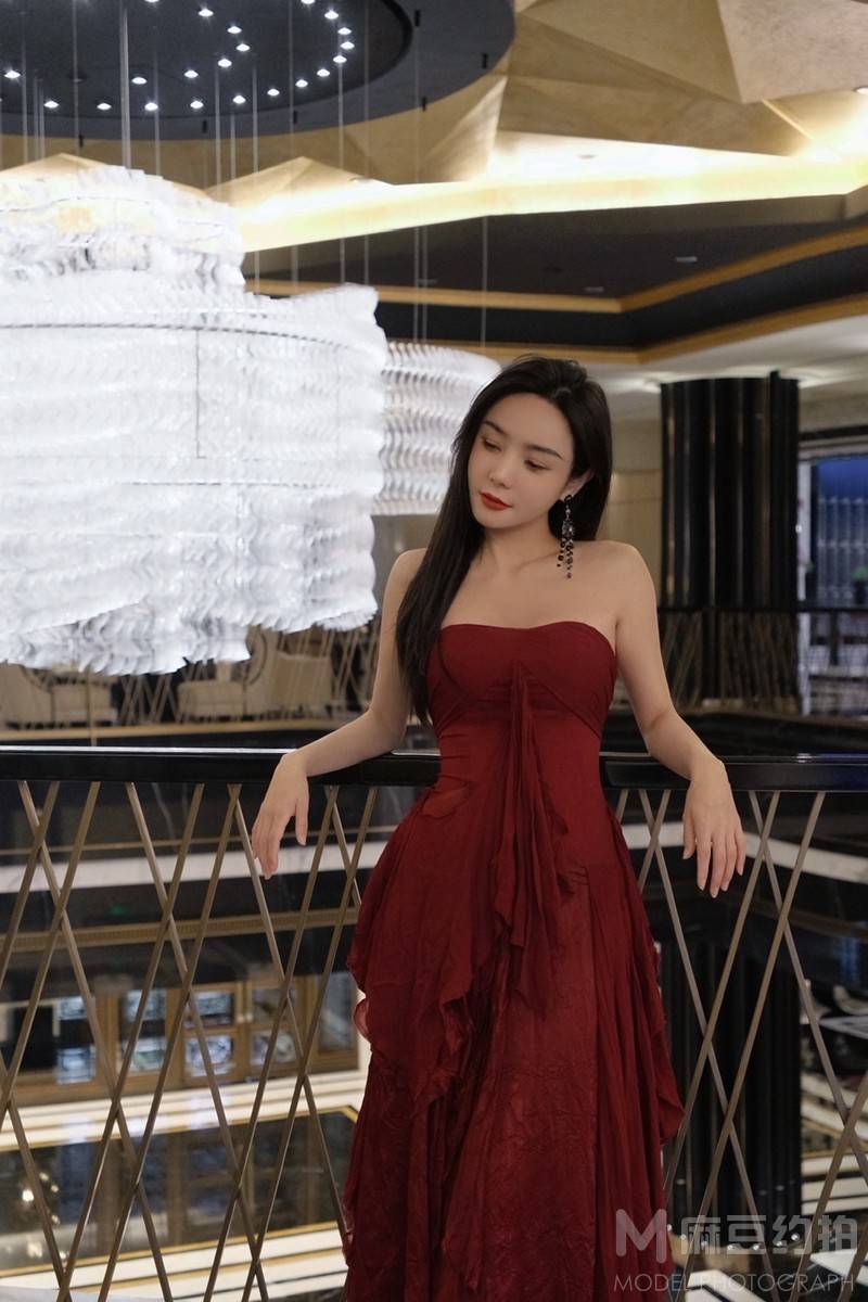 宝丽来模特