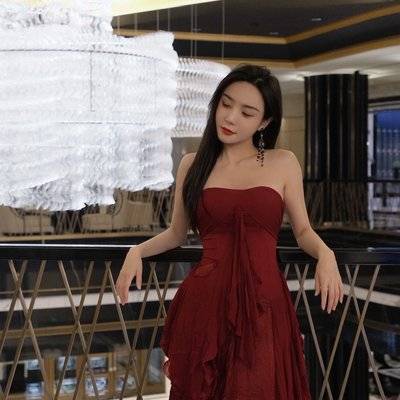宝丽来模特