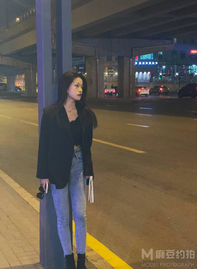 夜景模特