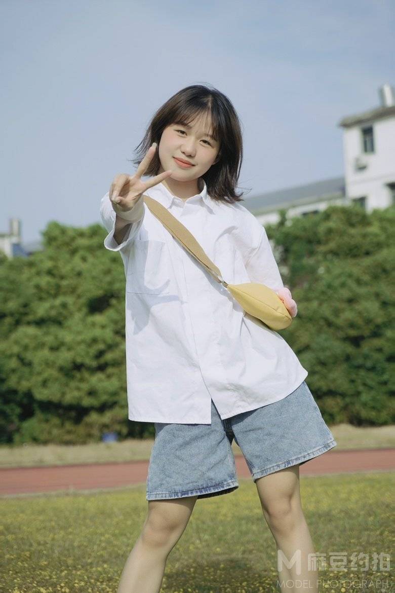 校园模特