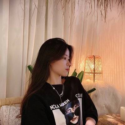 黑白模特