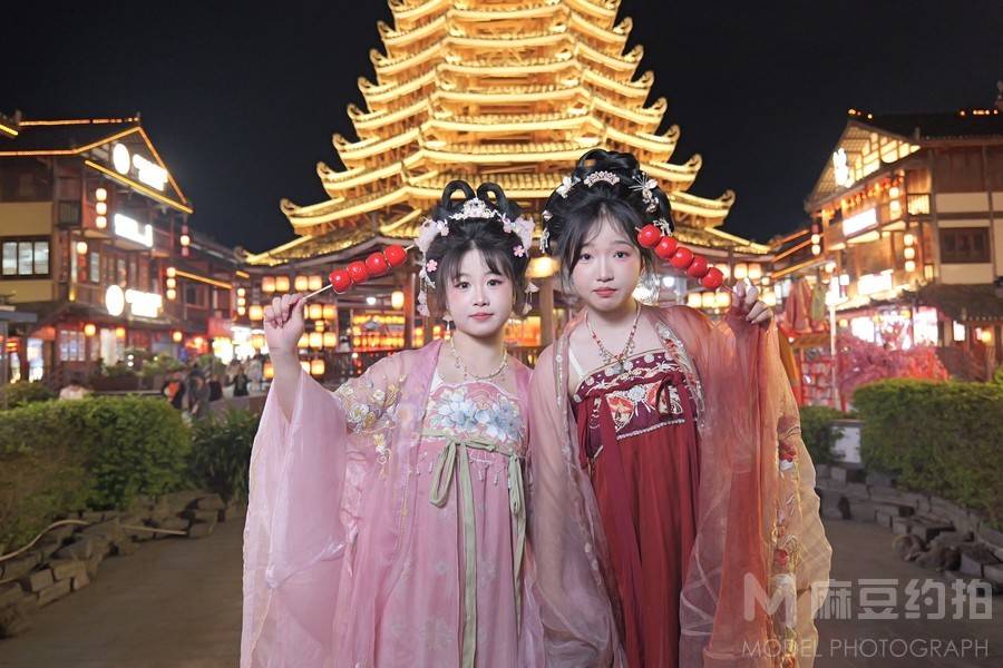 汉服模特
