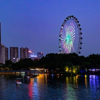夜景模特
