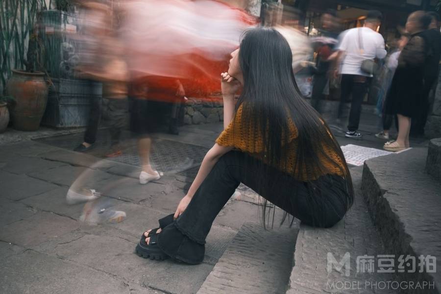 情绪模特