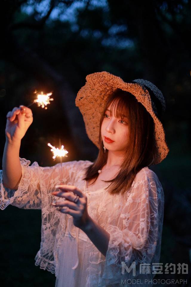 夜景模特