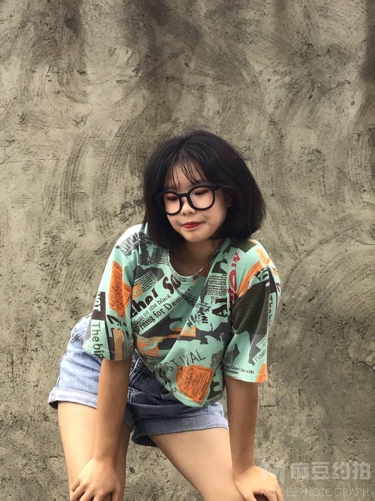 清新模特