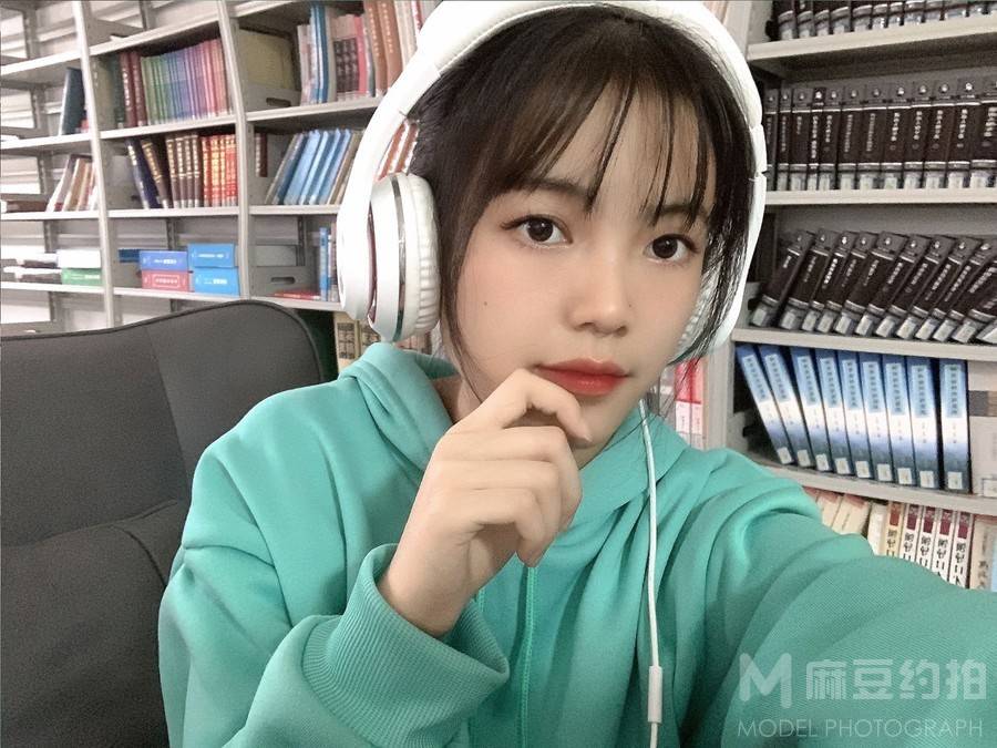 校园模特
