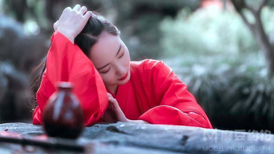 汉服模特