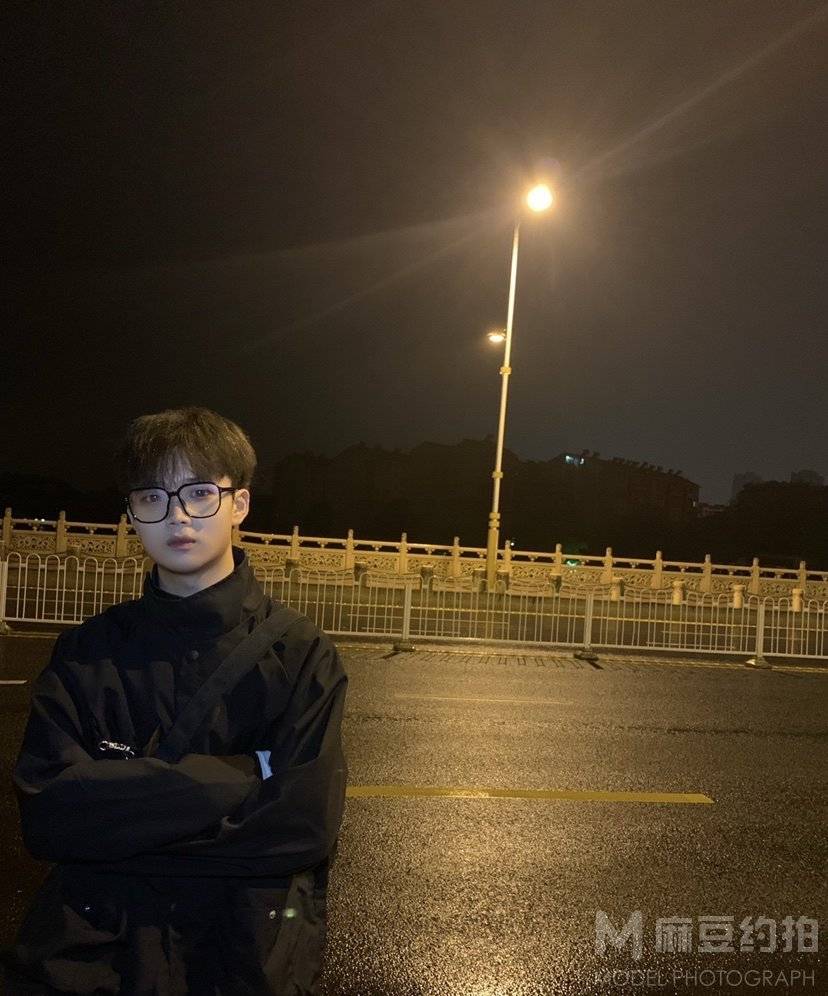 夜景模特