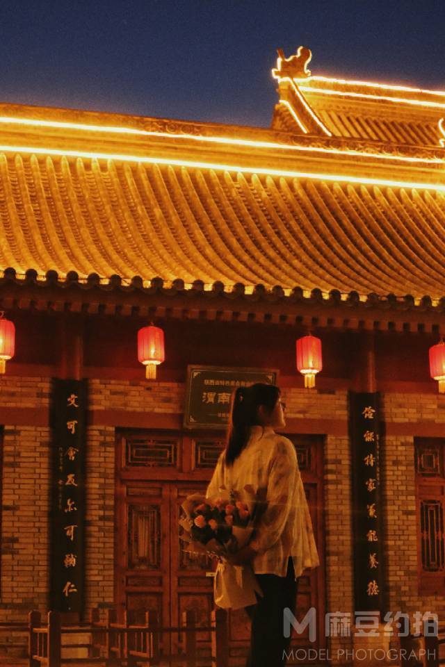 夜景模特