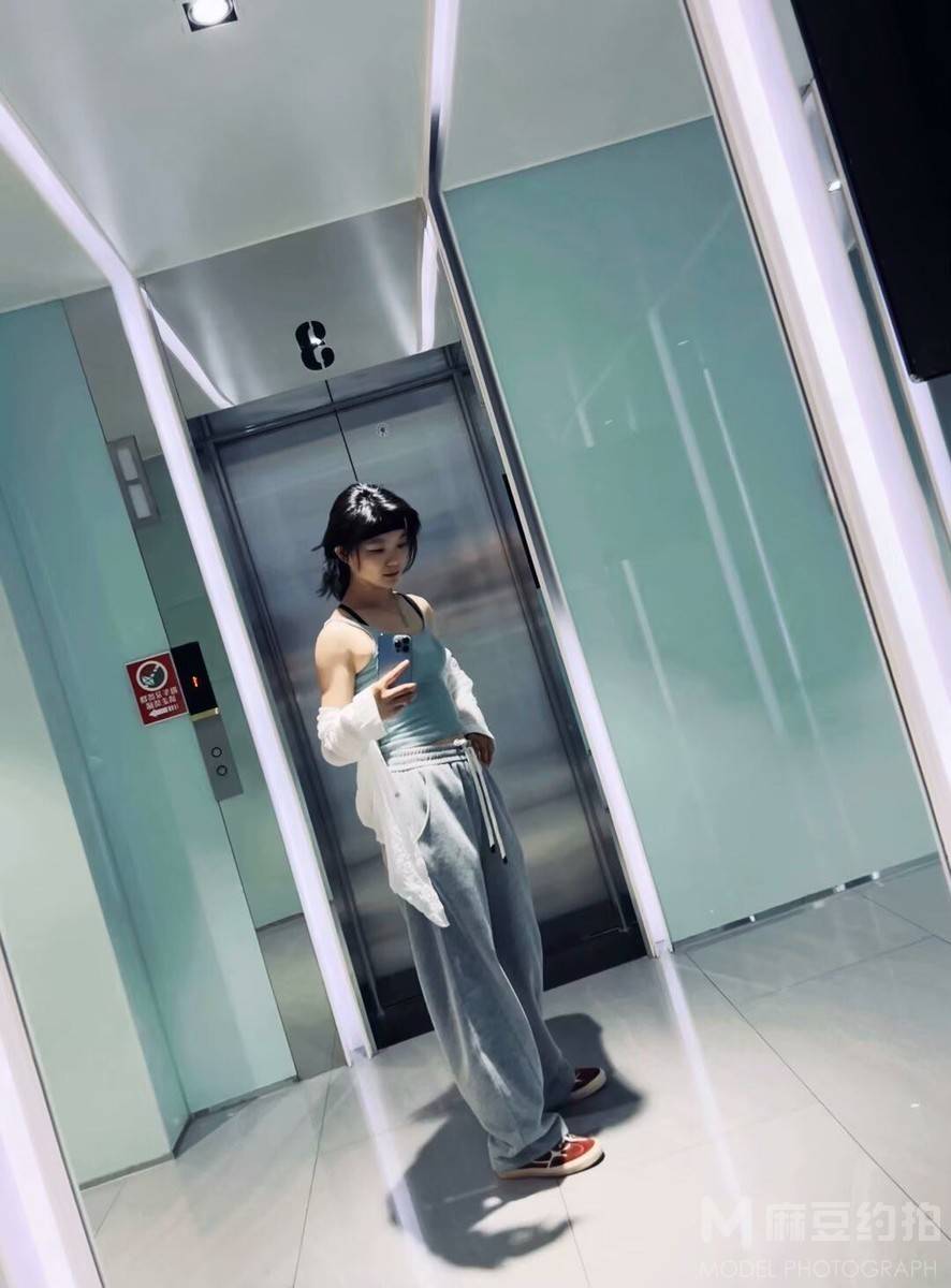 纪实模特