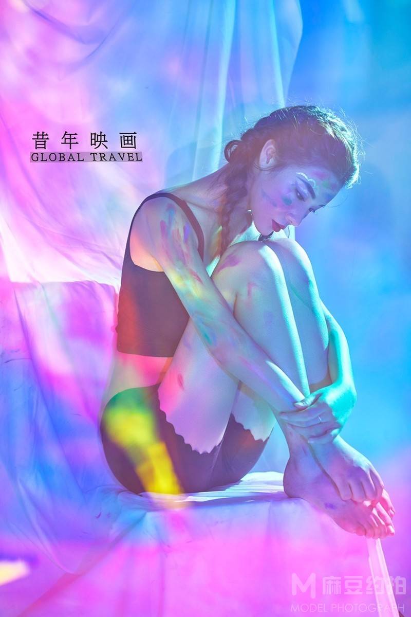情绪模特