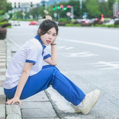清新模特