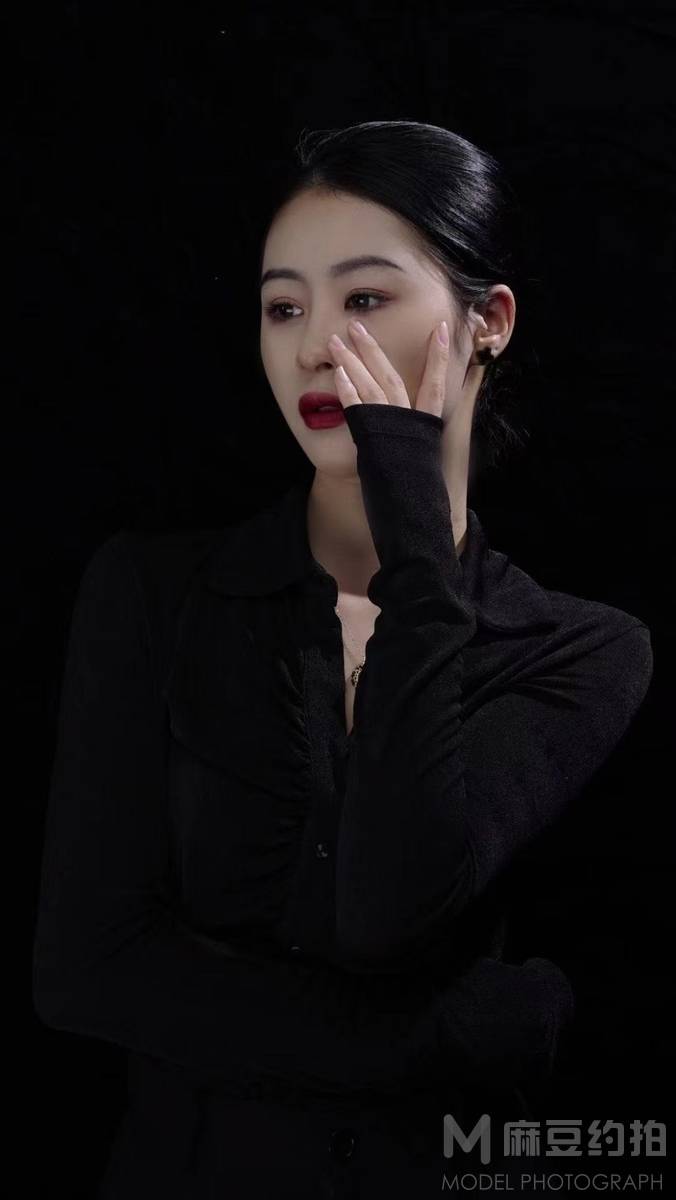 暗黑模特
