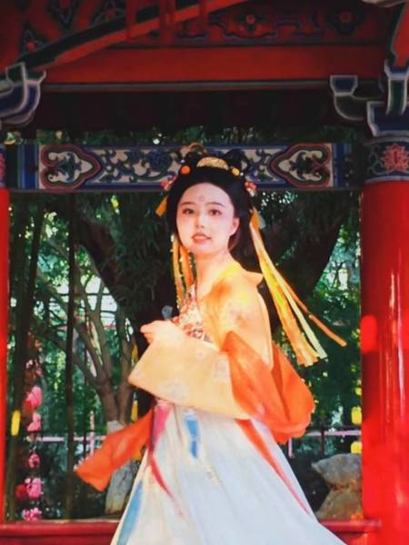 汉服模特