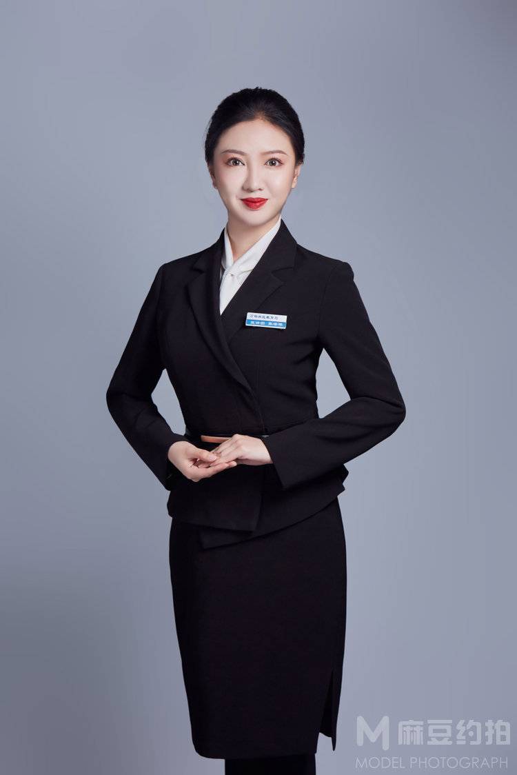 黑白模特