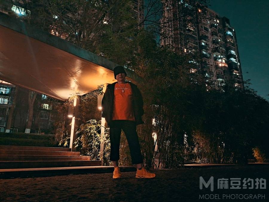 夜景模特