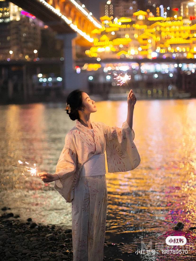 夜景模特