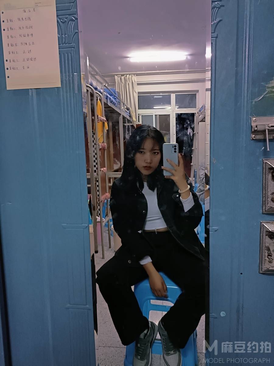 纪实模特