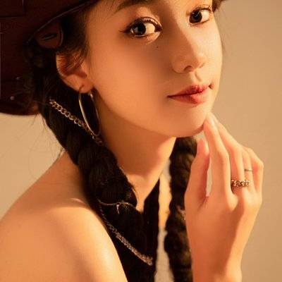 清新模特