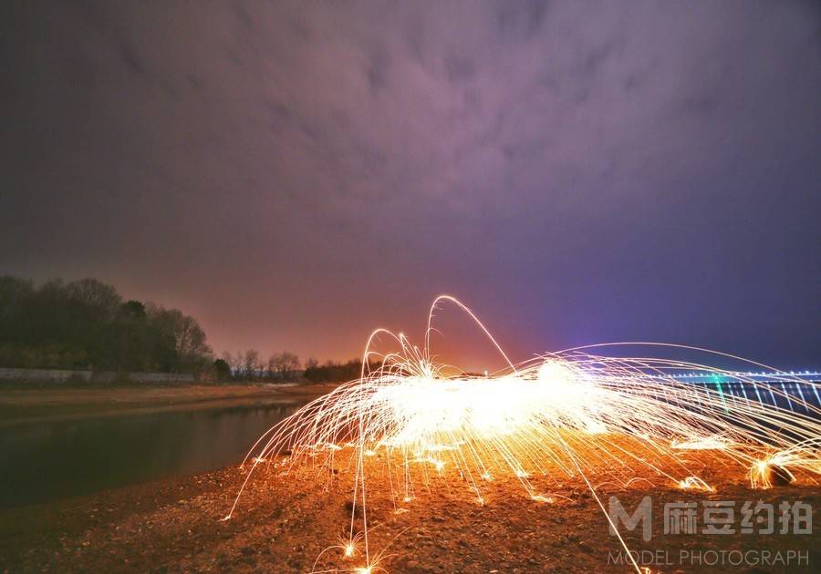 夜景模特