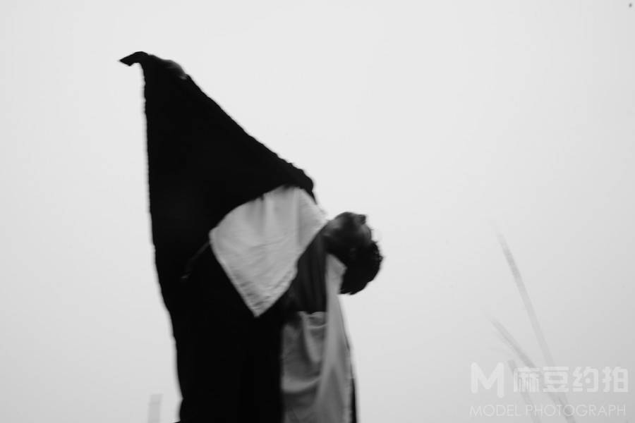黑白模特