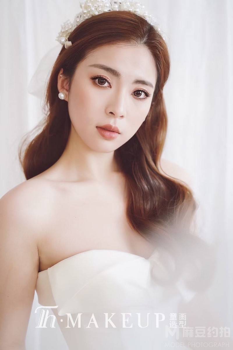 妆容模特