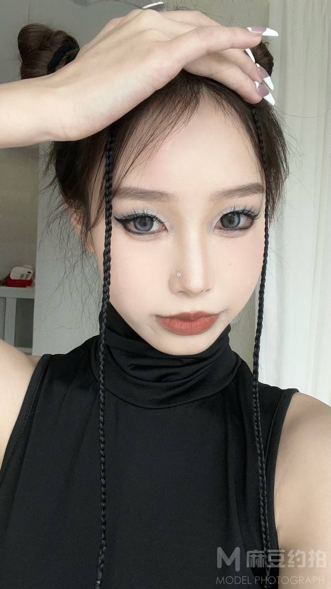 妆容模特
