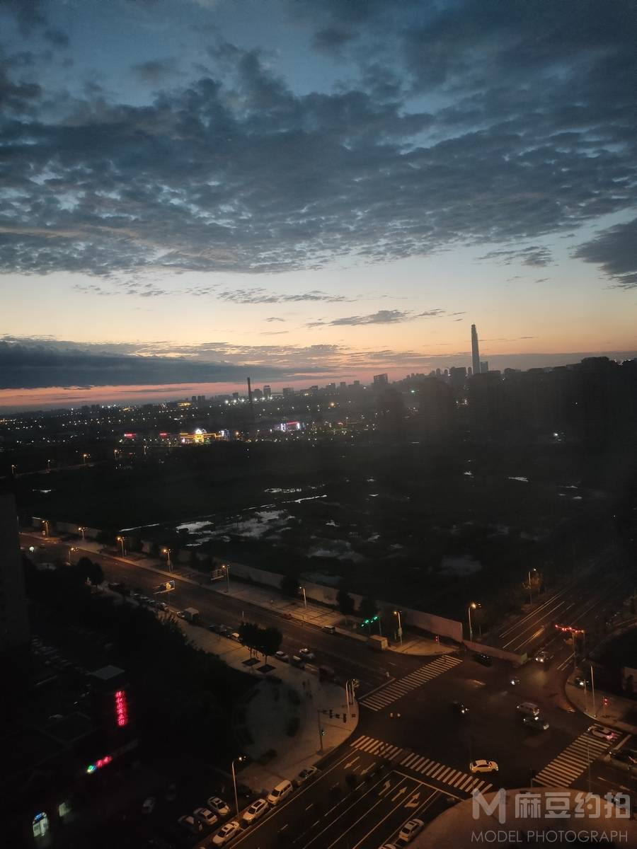 夜景模特