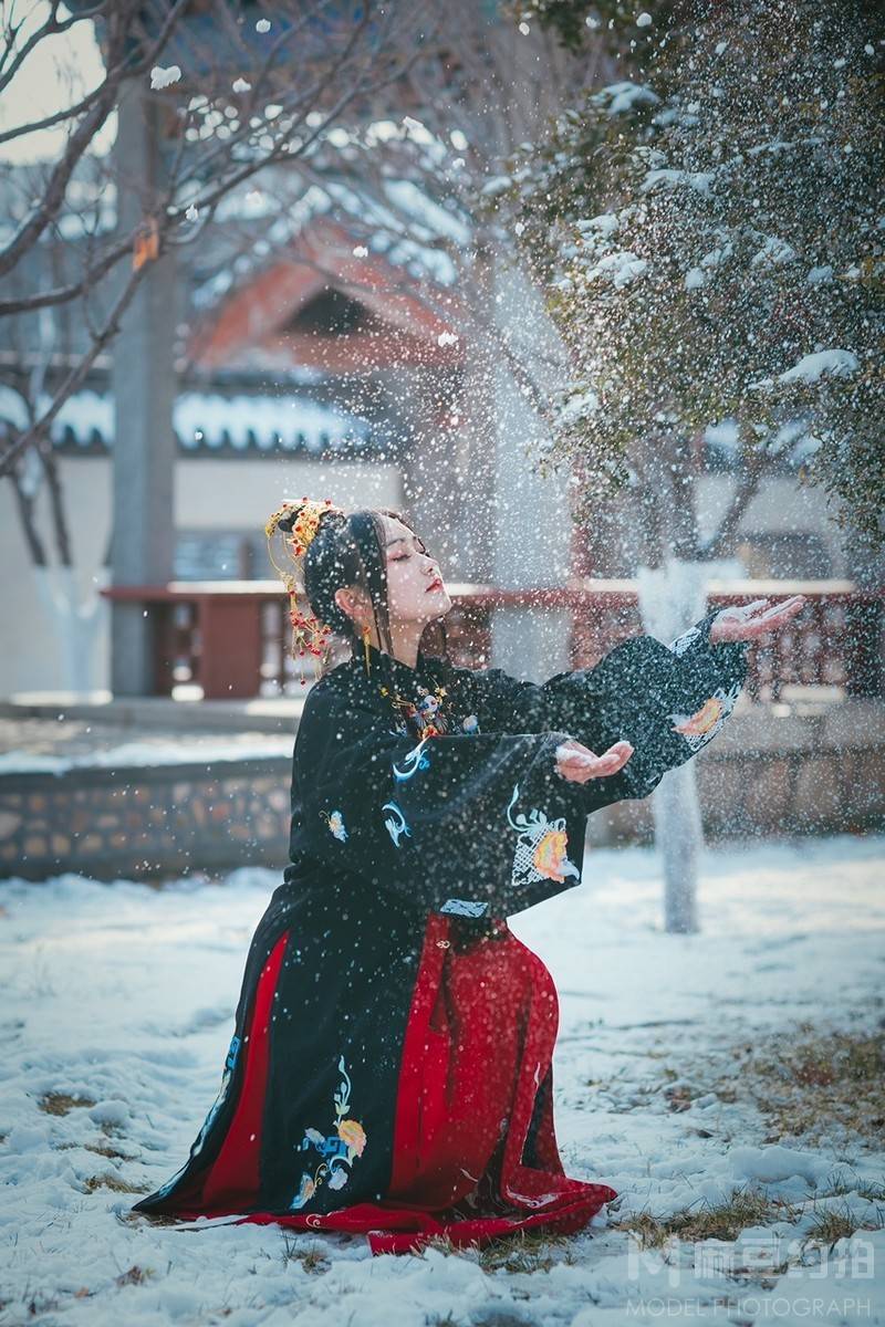 汉服模特