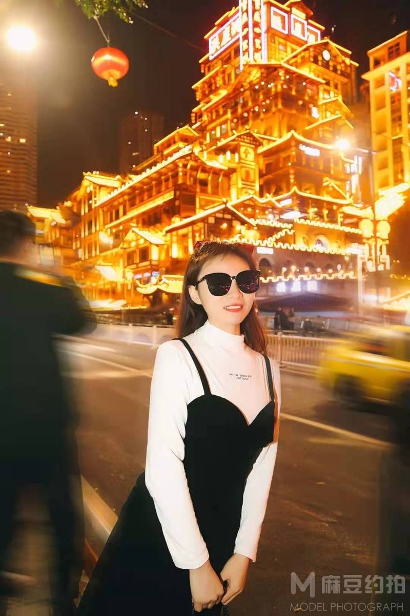 清新模特
