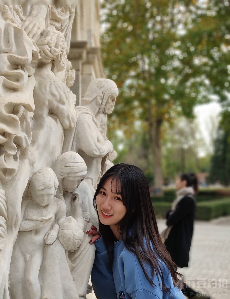 校园模特