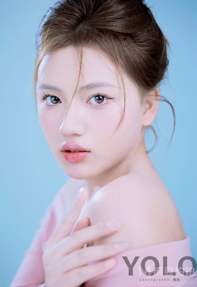 清新模特