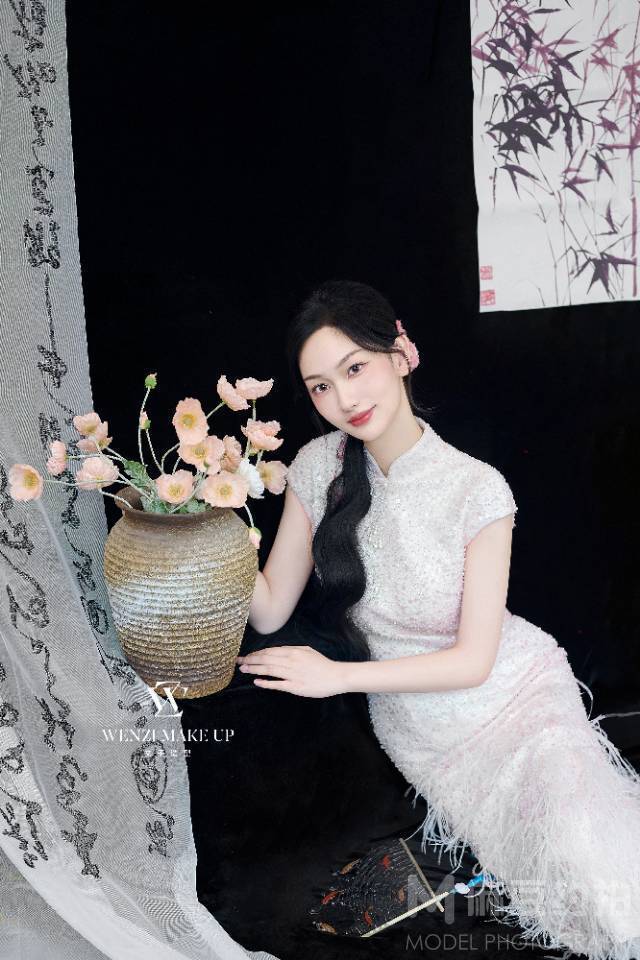 妆容模特