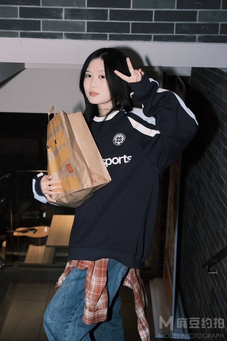 校园模特