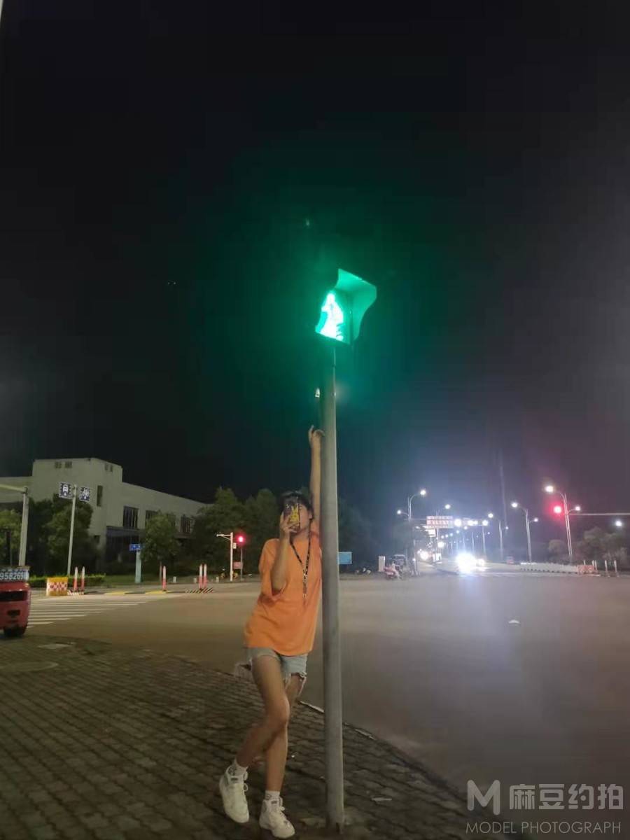 夜景模特