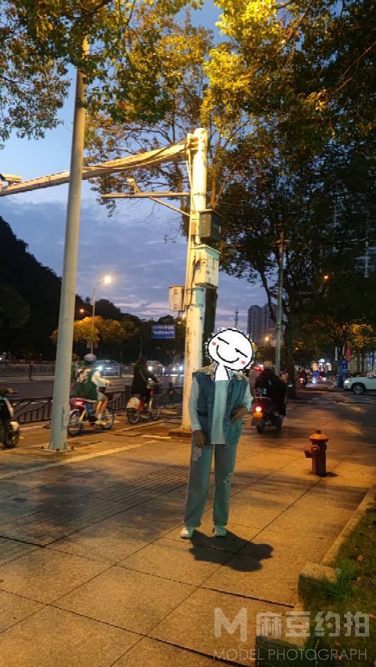 夜景模特