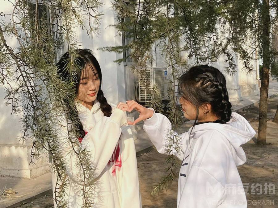 校园模特