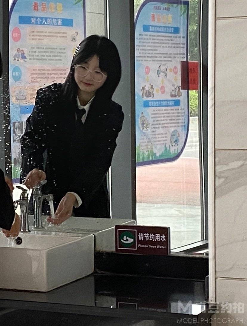 校园模特
