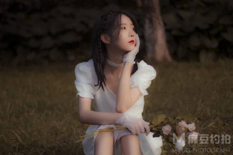 胶片模特