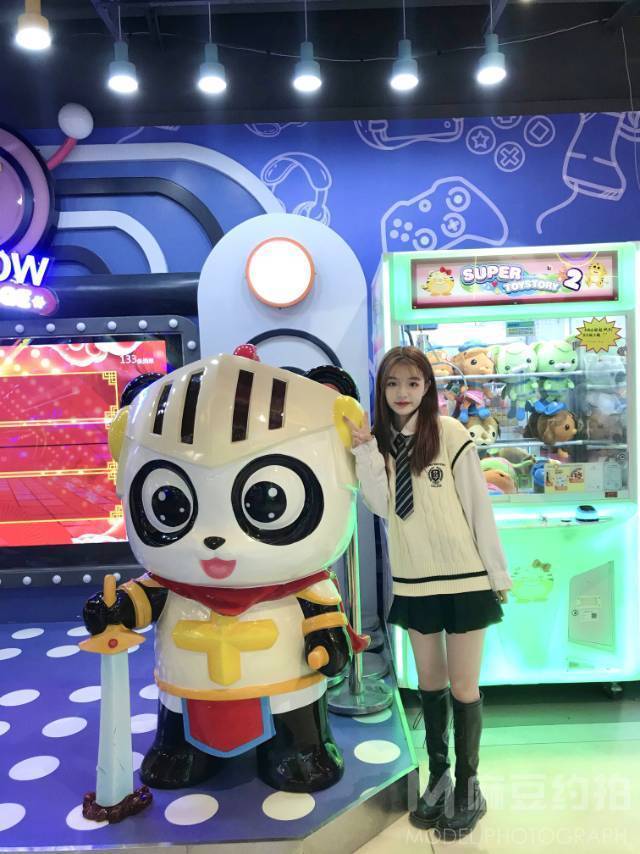 校园模特
