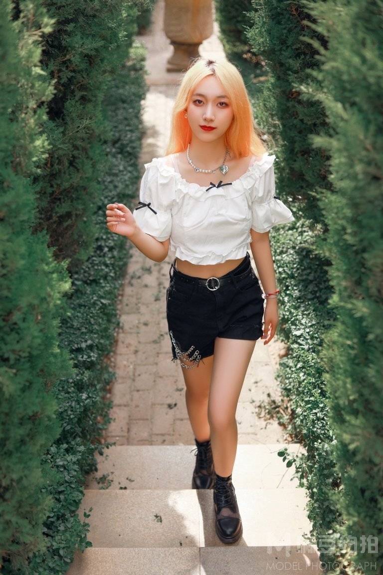 少女模特