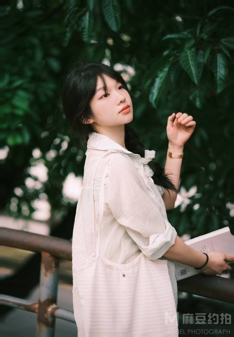 胶片模特