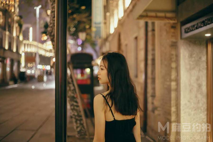 夜景模特
