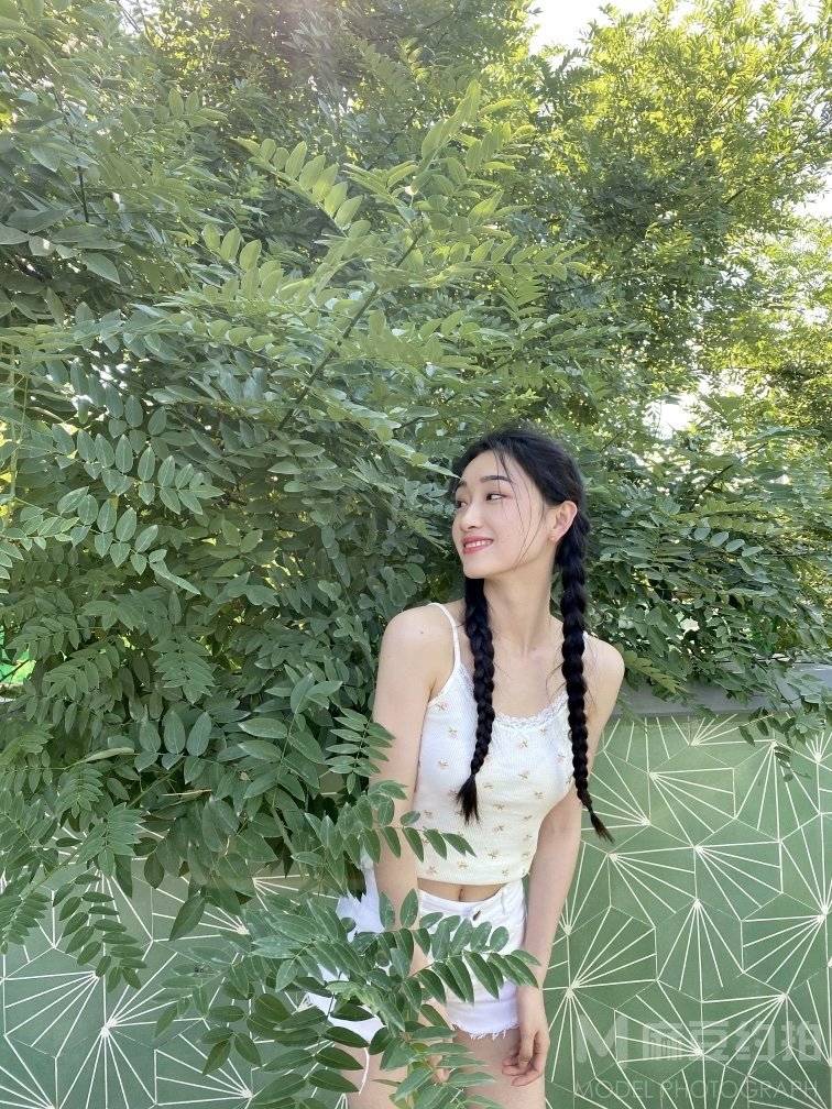 清新模特