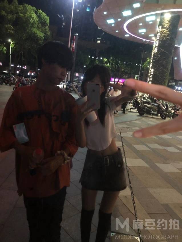 情侣模特
